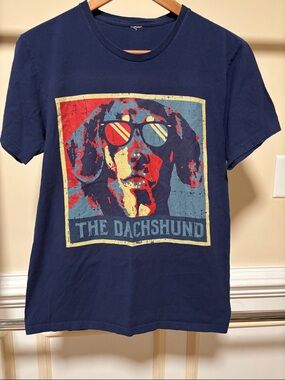 Graphic Dachshund Retro Print Tee in Navy